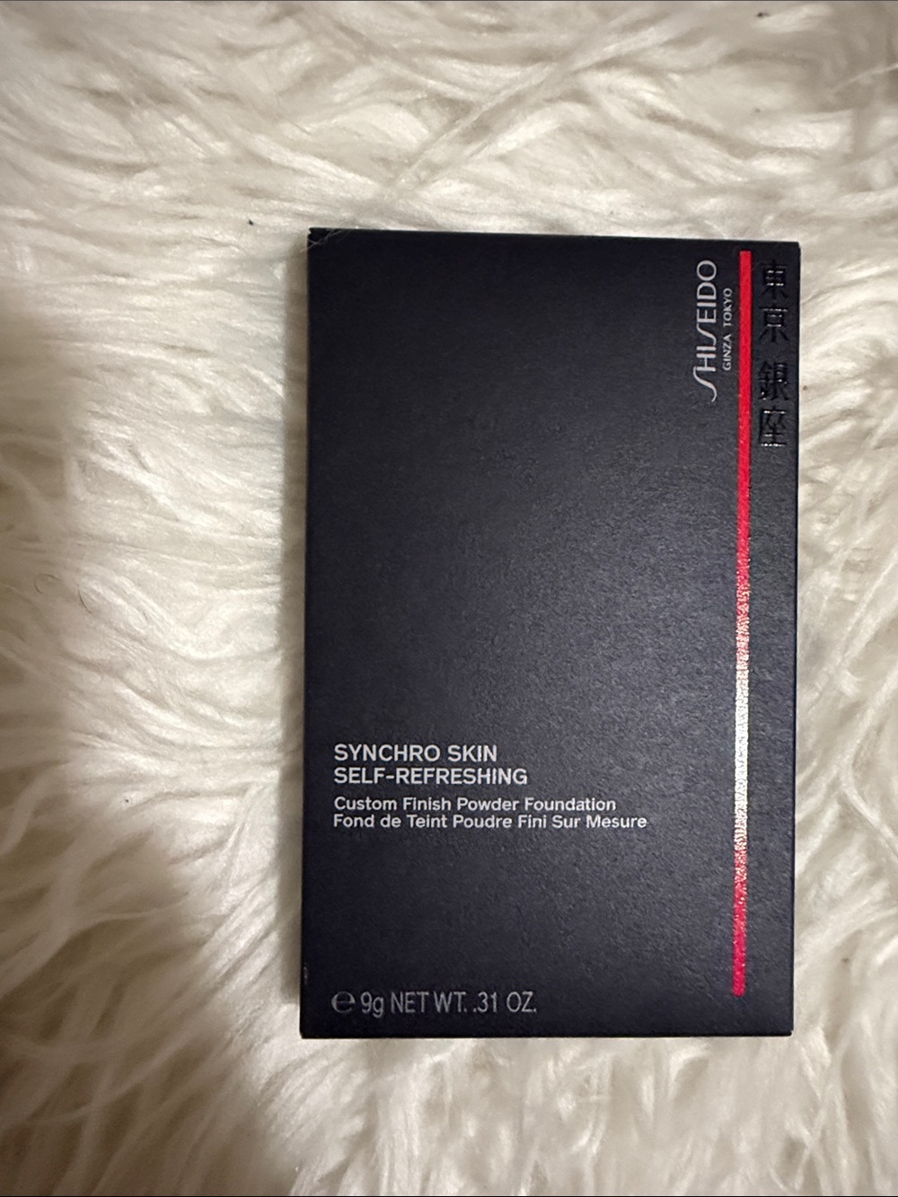 Shiseido Synchro Skin Powder Foundation Compact - Black with Red Accent